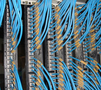 機房綜合布線系統、辦公樓綜合布線、廣州綜合布線公司、企業綜合布線